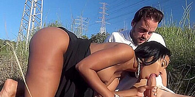 Stranded, Thankful & Horny: Dark Babe Swallows Big Cock With Noe Milk