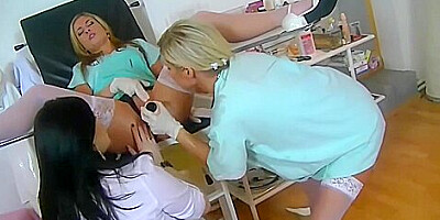 Jordan Verwest, Vanessa And Leony Aprill In Piss Gynos Get Their Lesbo Examinations