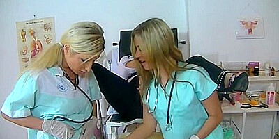 Jordan Verwest, Vanessa And Leony Aprill In Piss Gynos Get Their Lesbo Examinations