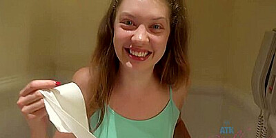 Elena Koshka - Elena Enjoys The , But Wants You To Feed Her Pussy Some Bananas