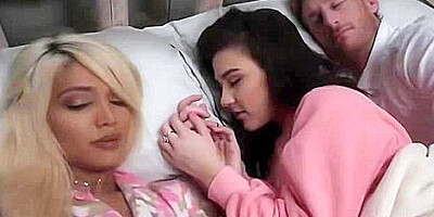 Elizabeth Jolie And Jenna Reid - The Sleepover Switch-up