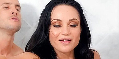Aurelly Rebel In Milf Can I Wash Your Car With Duncan Saint And Kristal Rush