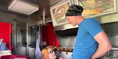 Scarlett Jones fucking while serving people some sandwiches