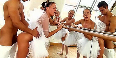 Pleasing The Ballet Teacher - Eveline Dellai And Vinna Reed