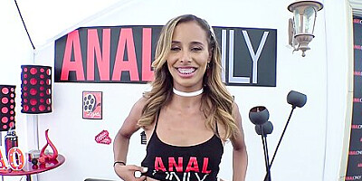 Kylie Le Beaus In The Mood For Anal - Teaser Video