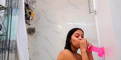 Ebony Fucks Mounted Dildo In The Shower With Jeni Angel