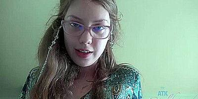 Elena Koshka In Elena Arrives In Singapore, And Cant Wait To See All The Sites