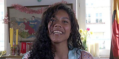 Amateur Babe Masturbates With A Glass Toy