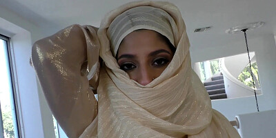 Nadia Ali sucking black cock