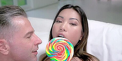 Polly Pons And Sarah Lollypop In Little Asian Lollipop Lover