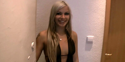 Blonde takes it in stride