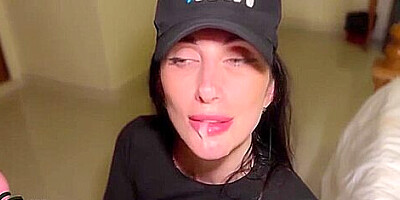 Liza Virgin - Cramped Leg From A Really Strong Orgasm!