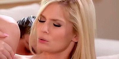 Candee Licious Horny Teen 18+ 3