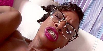 Mocha Love Has A Fat Vibrator Orgasm