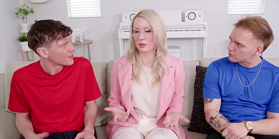 Lonely Step Mother Sydney Paige Lets Her Step Sons Free Use Her For Valentine'S Day - Freeuse Milf (Rion King)
