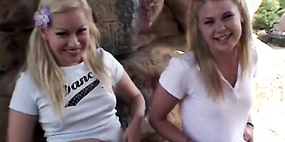 Watch splendid Little Summer's trailer