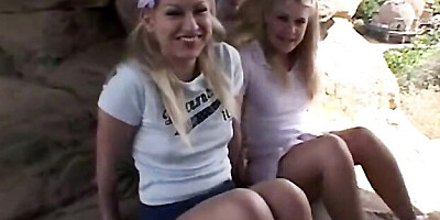 Watch splendid Little Summer's trailer