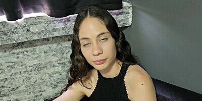 I fuck my stepmother's best friend in the bathroom