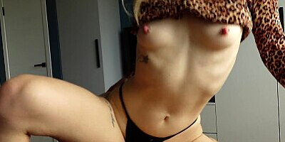 Passionate sex with beautiful and sporty girl