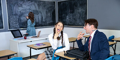 Babes are getting fucked in 3some inside the classroom