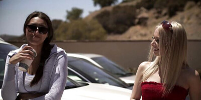 Seductive Scarlett's allherluv action