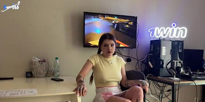 The collector Fucked The Debtor Hard in The Throat And finished inside. Krempai