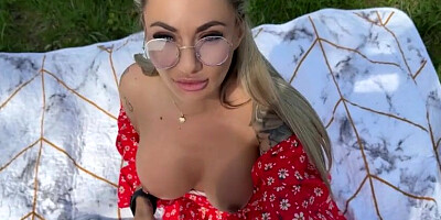 Stranger talks beauty into having sex.