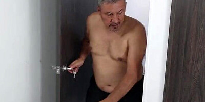 I see my stepdaughter touching her delicious pussy, I want to fuck her. She is quite a whore