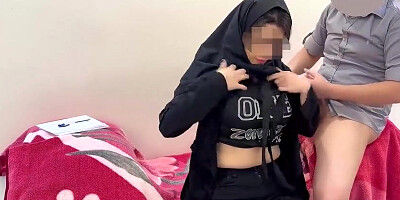 تو اتاق منتظر رییسم بودم که دستم جلوی یکی از کارمندا رو شد سکس داستانی(پر از مکالمه فارسی) SEX IRANI