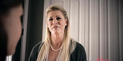 Watch superb India Summer and Zoe Bloom's video