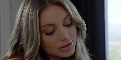 ADULTMOBILE - Kayley Gunner Gives Savannah Bond A Sensual Massage And Then An Intense Orgasm