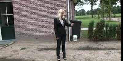 Dutch farmers searching for sluts - introduction