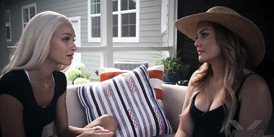 Natural tits action with pin-up Penny Pax and Chad White from MissaX