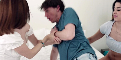 Frisky Freya Parker & Fertile Horny Friend Kylie Rocket Steal Stepbro's Cum for Breeding -S20:E4