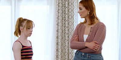 GIRLSWAY - PAWG MILF Siri Dahl Finds A Way To Bond With Petite Stepdaughter Madi Collins