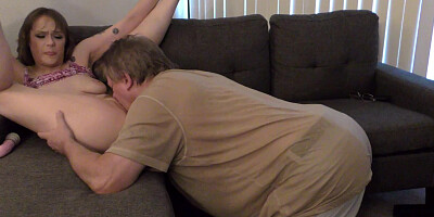 4K/ Rebecca Vanguard Compares Her Vibrator Tongue To Her StepDaddy Gerald's Tongue!