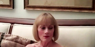Wicked Sexy Melanie featuring sweetheart's housewife dirt