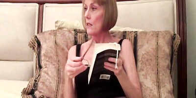 Lustful bird's mother action