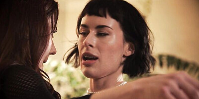 Jessica Ryan and Olive Glass's redhead milf porn by All Her Luv