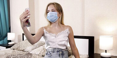 Gorgeous porn with dollish queen bee from Stunning 18