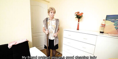 Irresistible Dwayne Wolf at granny sex clip