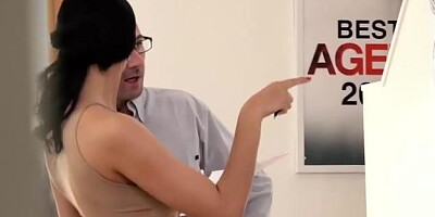 VipSexVault - Kira Queen teasing big ass at the audition