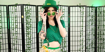 Nikki Zee XXX featuring Nikki Zee's oral movie