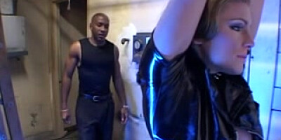 Jackie Moore vs Mandingo