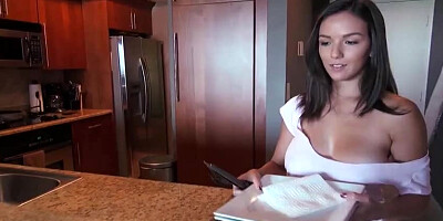 Big natural tits Shae Summers sex on cam