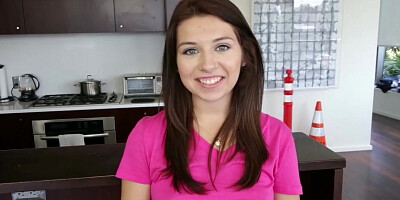 ExxxtraSmall - Petite Ariana Grand Gets Stretched!