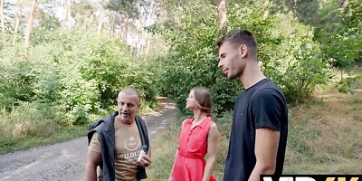 Cheating sex with winning queen bee from VIP 4K