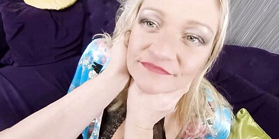 Watch enticing hottie's movie