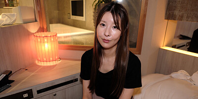 Naughty Asian MILF gets fucked in a POV-style video