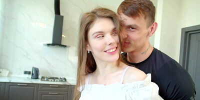 Valery Cherry fucks herself with a dildo while waiting